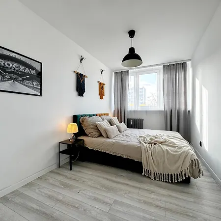 2mins Skytower! Stylish 2bd Kitchen, Balcony! Near Train Apartamento *